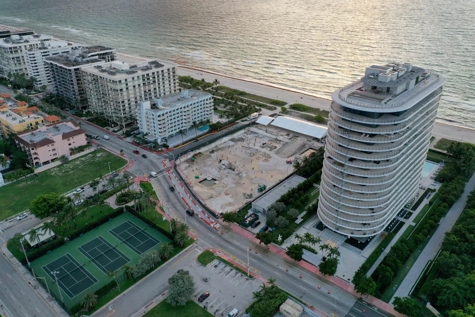 Florida's condo market looks shaky. Could the bottom fall out?