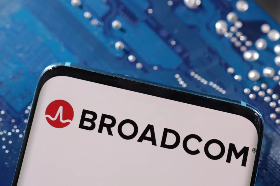 Broadcom stock soars as company touts 'massive' AI opportunity