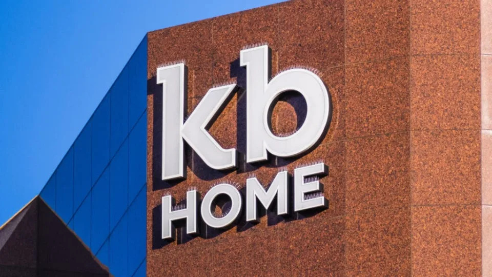 How To Earn $500 A Month From KB Home Stock Ahead Of Q4 Earnings