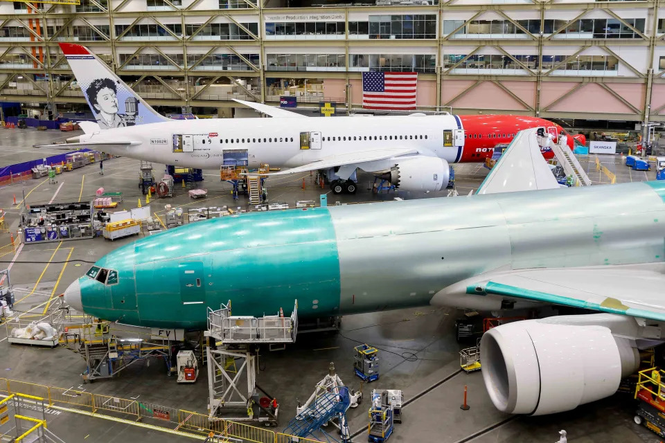 Boeing Stock Slips as Plane Maker Forecasts Wider-Than-Expected Q4 Loss