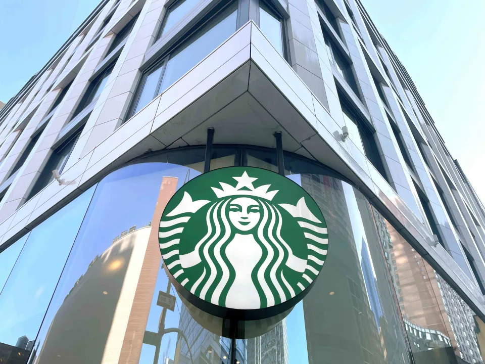 Starbucks Stock Shines as Analysts Mull Early Merits of Turnaround Plan