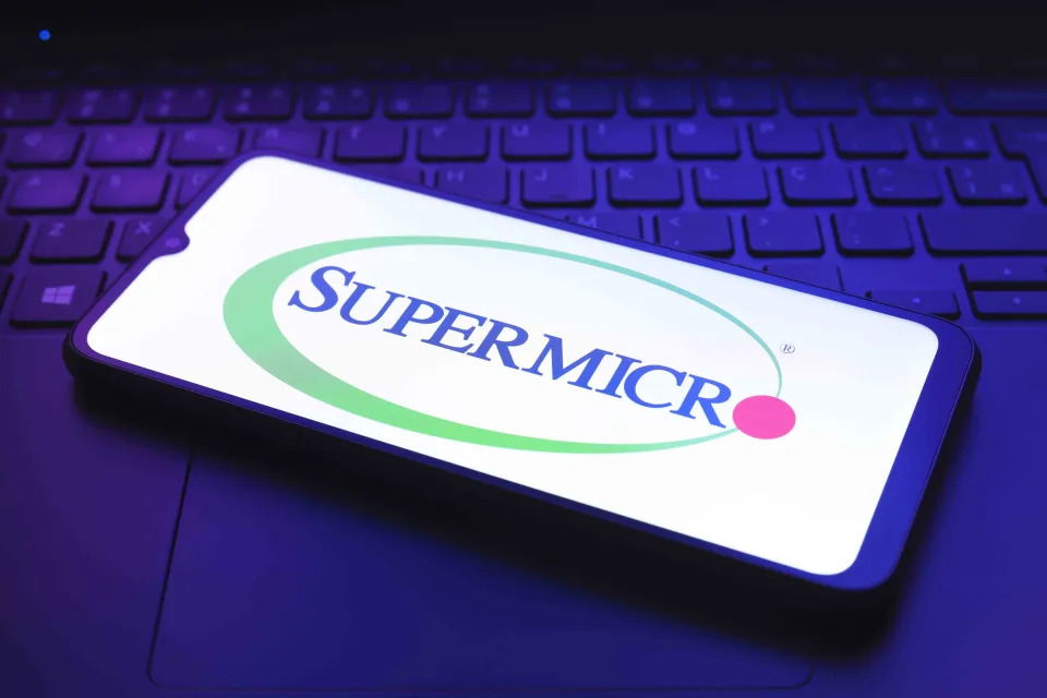 Supermicro Stock Soars Further Ahead of Business Update