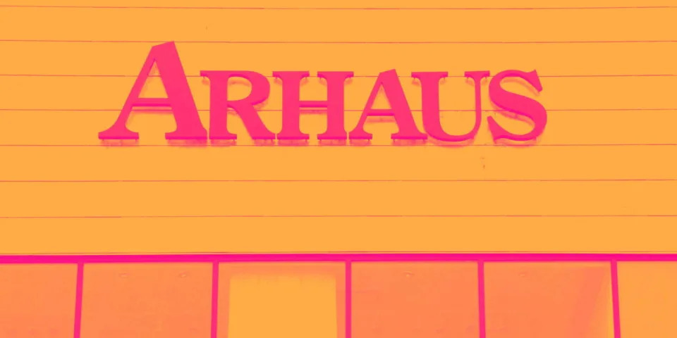 Why Arhaus (ARHS) Stock Is Nosediving