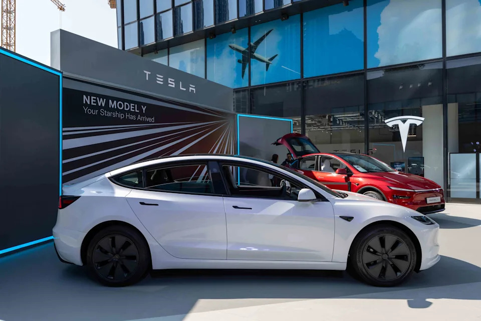 Top Stock Movers Now: Tesla, Best Buy, Walgreens, and More